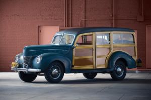 Ford DeLuxe Station Wagon